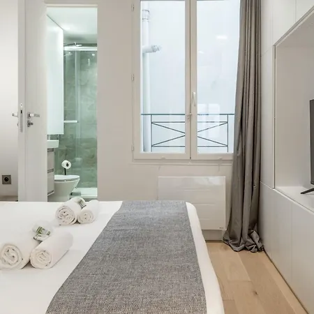 Lavie Maison : A C & Spacious & Center Of דירה פריז